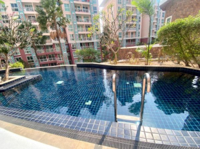 Grand Caribbean Condo Pattaya pool access
